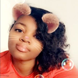 Meet your Posher, Emonie